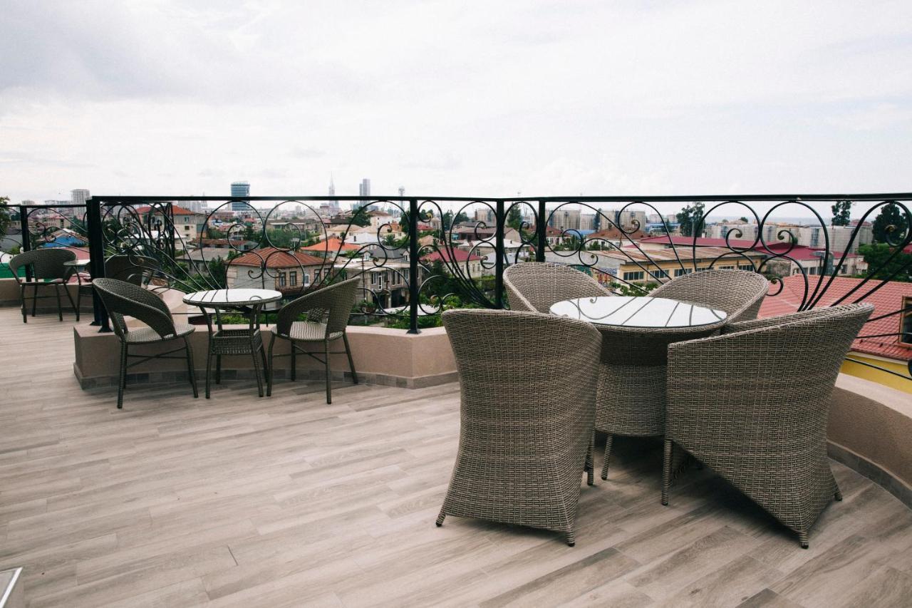 Hotel Maria Batoemi Buitenkant foto